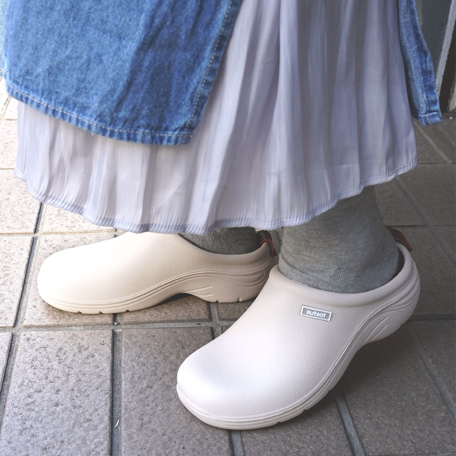 ブルーグレー