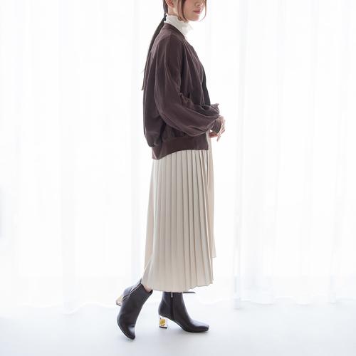 ブラックスエード