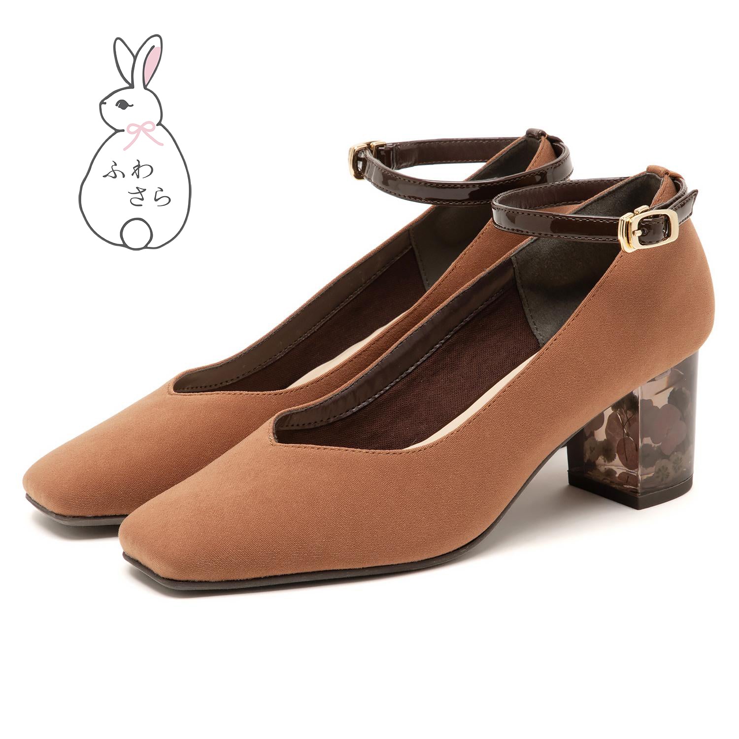 【ふわさら】フラワークリアヒールストラップパンプス