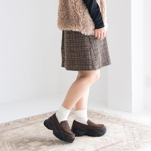 ダークブラウンスエード