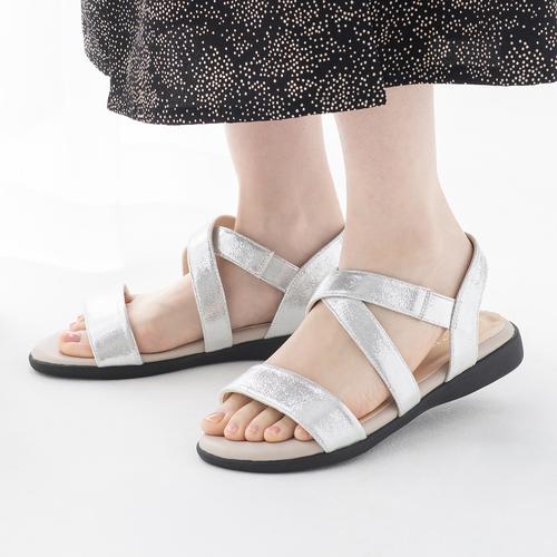 【ふわさら】クロスストラップモールドソールサンダル