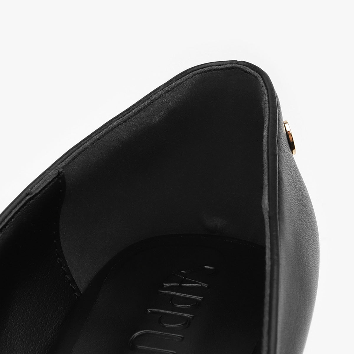 Avinne(アヴィンヌ)ベーシックスティレットヒールパンプス(7cm)