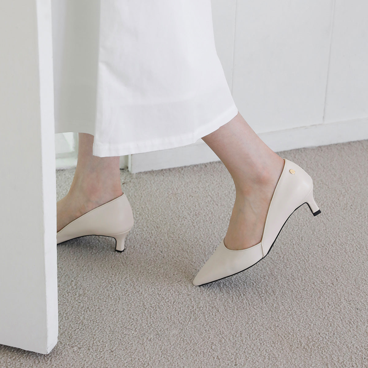 Avinne(アヴィンヌ)ベーシックスティレットヒールパンプス(7cm)