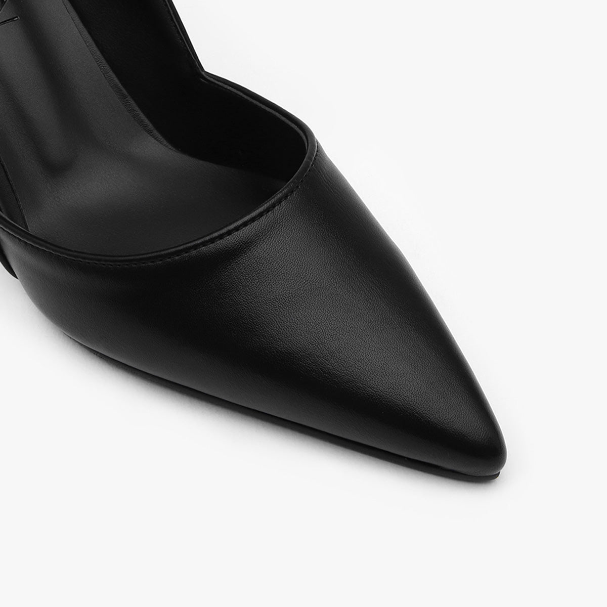 Avinne(アヴィンヌ)ベーシックスティレットヒールパンプス(7cm)