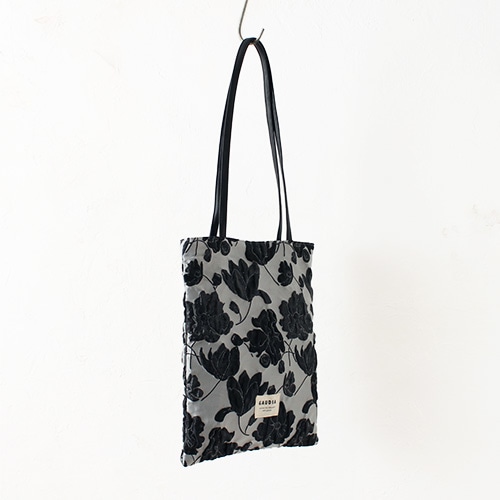 �t�����[�W���K�[�h�g�[�g�o�b�O