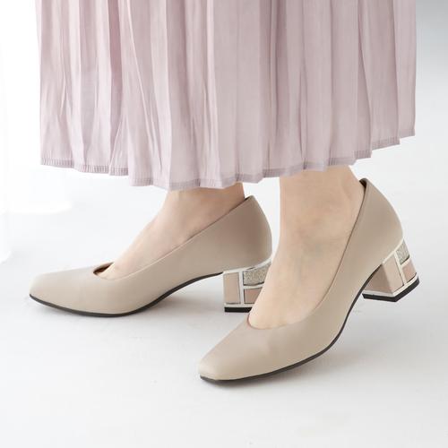 ブロックヒールスクエアトゥプレーンパンプス