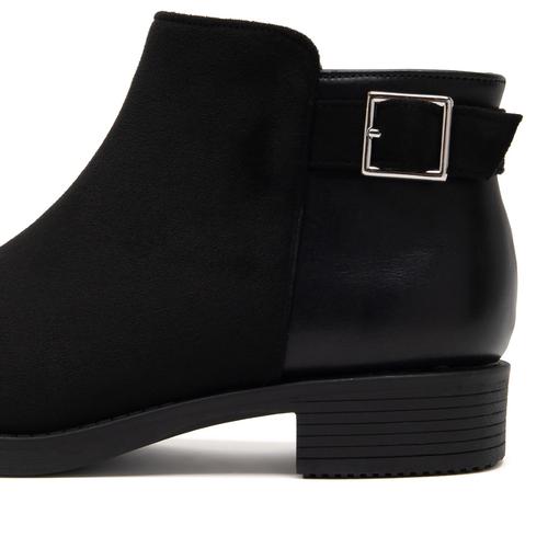 サイドベルトショートブーツ