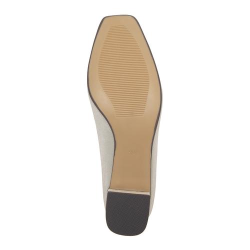 ブロックヒールスクエアトゥプレーンパンプス