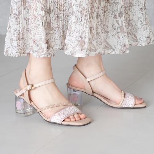 �t�����[�N���A�q�[���X�g���b�v�T���_��