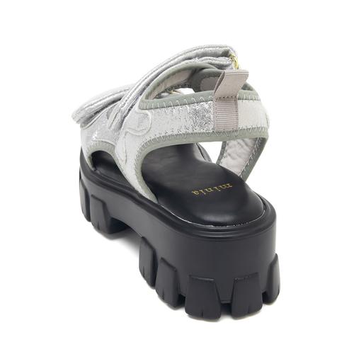 �_�u���x���g�X�|�[�c�T���_��