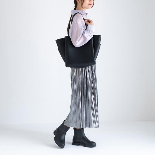 たっぷり収納A4トートバッグ