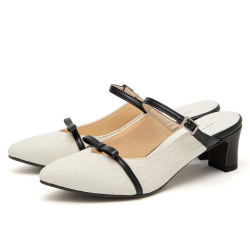ダブルベルトポインテッドミュールパンプス