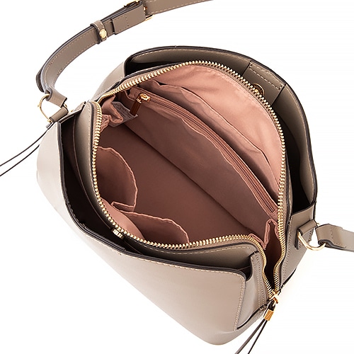 ���^���A�N�Z���g�t�@�X�i�[�V�����_�[�o�b�O�y�V�F�z