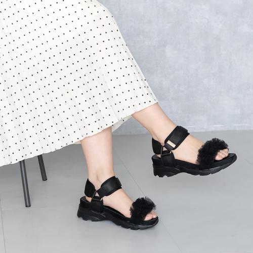 �`���[���t�����X�g���b�v�X�|�[�c�T���_��