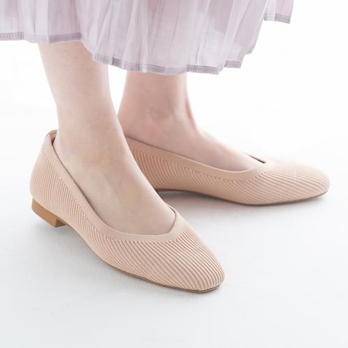 やわらかニットパンプス