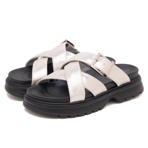 �yJB selection�z�N���X�x���g����~���[���T���_��