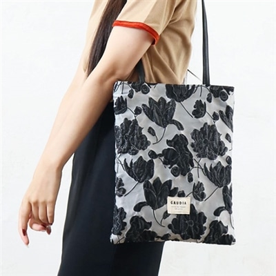 �t�����[�W���K�[�h�g�[�g�o�b�O