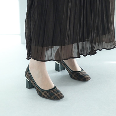 ビジューラインヒールコンビパンプス<ふわさら>/204-22923