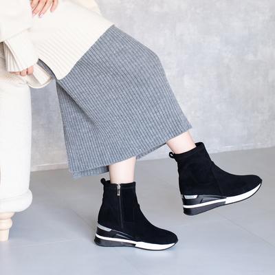 インナーファースニーカーブーツ