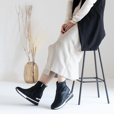 インナーファースニーカーブーツ