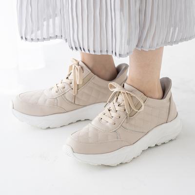 【ハンズフリー】キルティングレースアップスニーカー