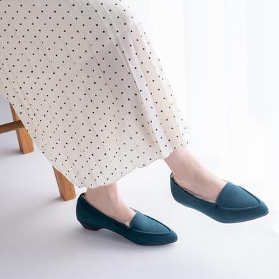 インナーファーポインテッドモールドソールモカシン