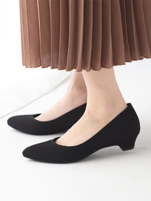 アーモンドトゥプレーンパンプス ブラック布